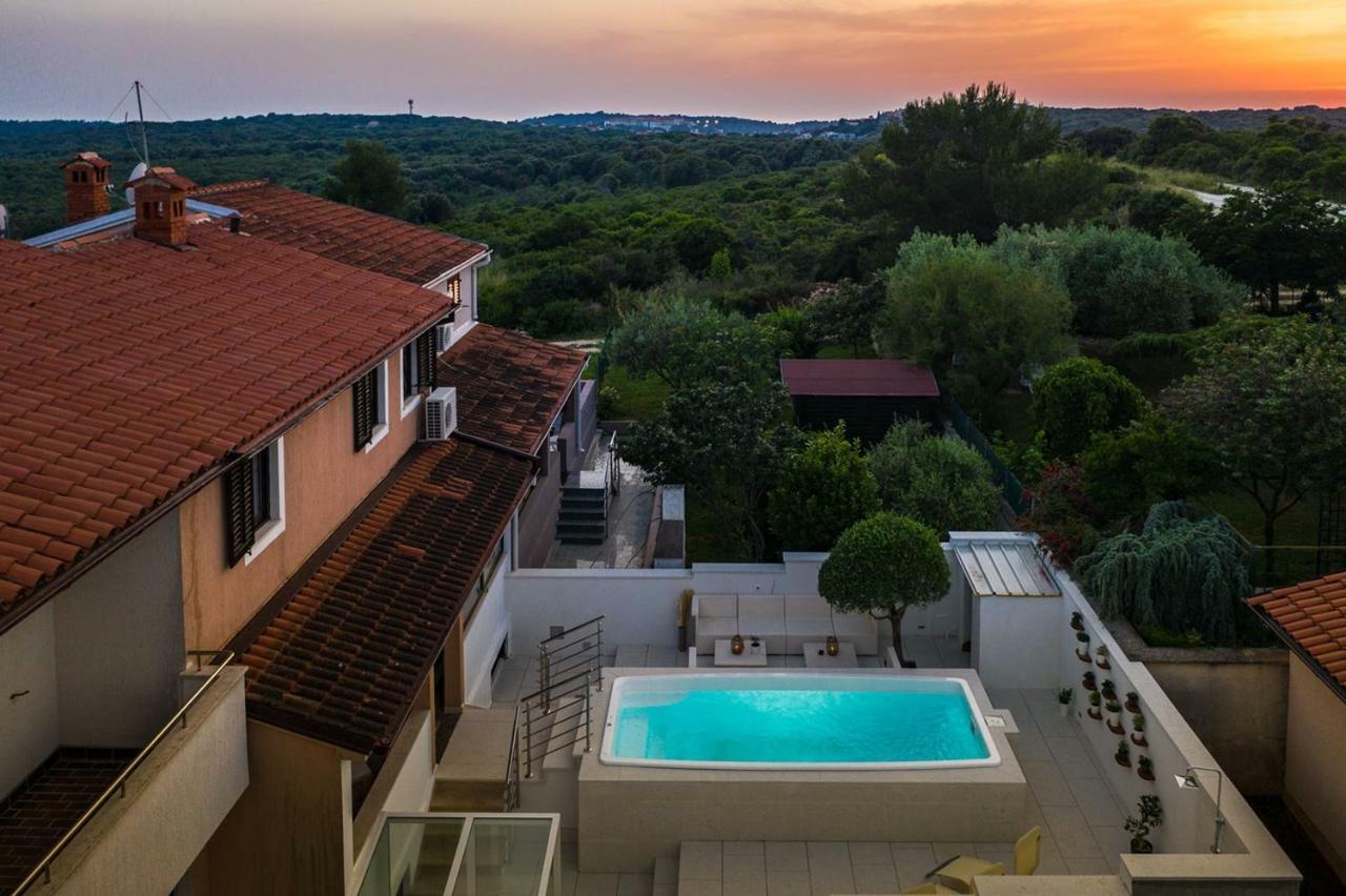 Cave Romane Apartment With Private Pool And Sea View Vinkuran Luaran gambar