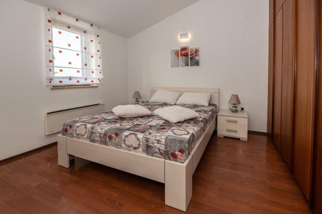 Cave Romane Apartment With Private Pool And Sea View Vinkuran Luaran gambar